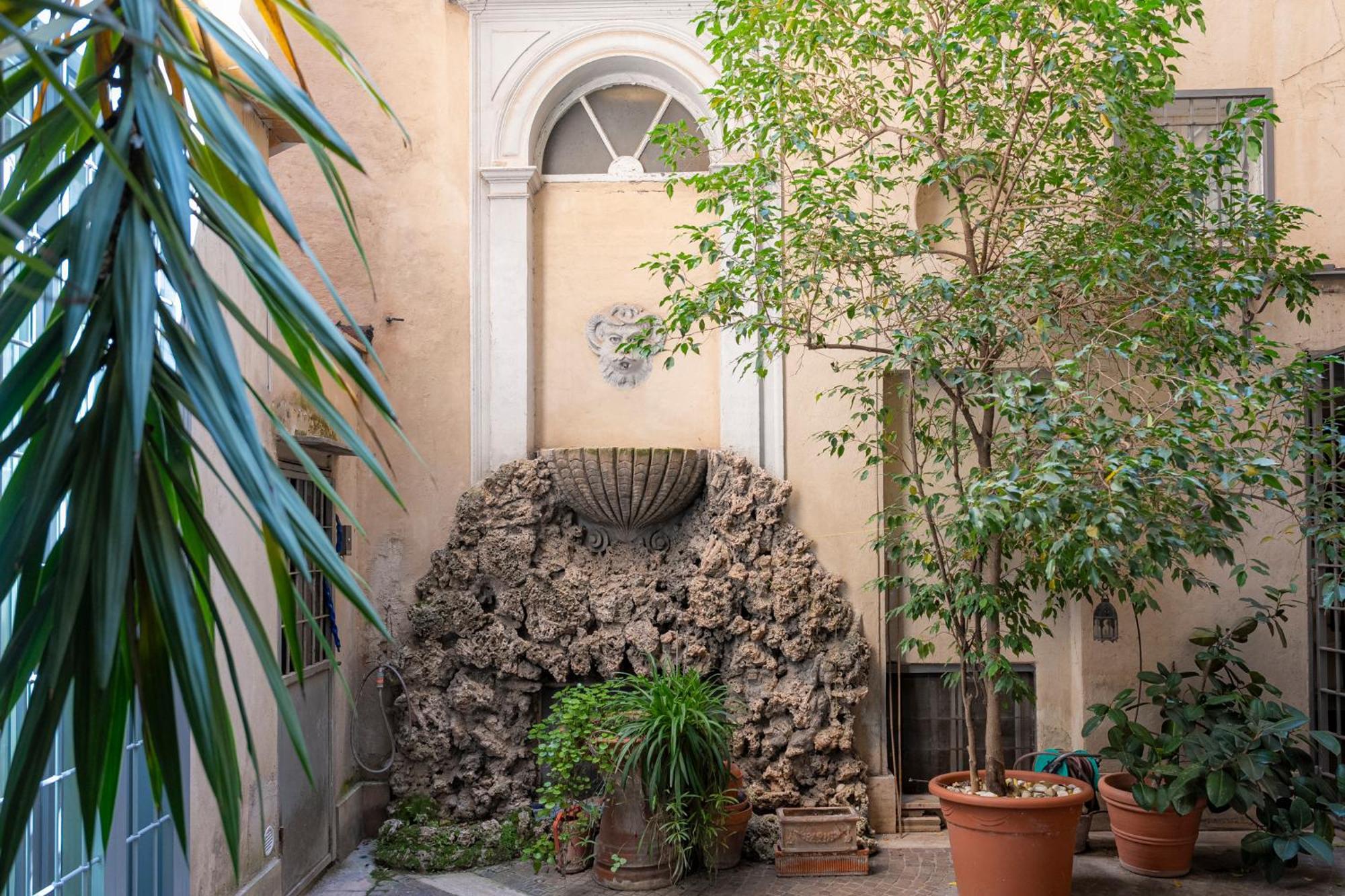 Homehouse Serpenti - Colosseum - Rione Monti Rom Exteriör bild